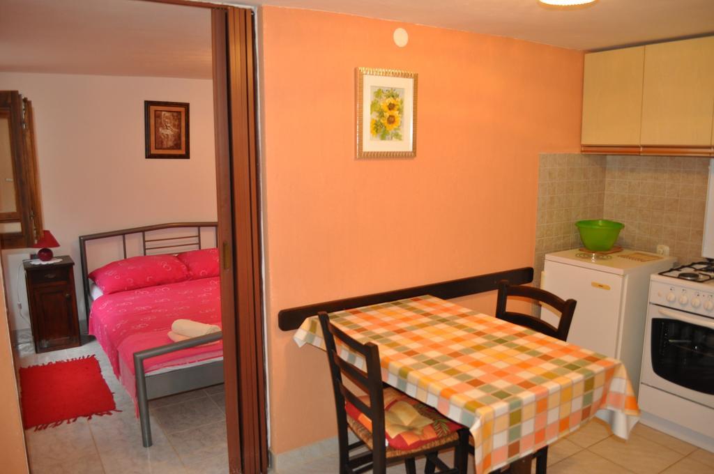 Apartment Drenovica Pola Camera foto